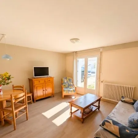 Large 200m House For 14 Guests * 滨海拉特朗什