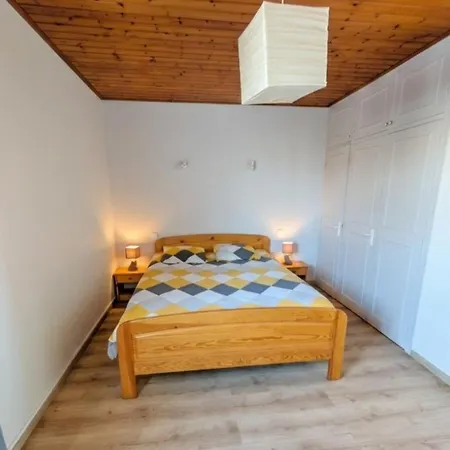 Large 200m House For 14 Guests * 滨海拉特朗什