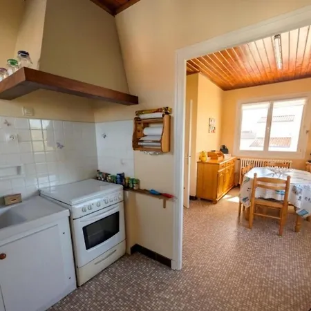 度假居 Large 200m House For 14 Guests
