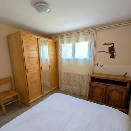 Large 200m House For 14 Guests 滨海拉特朗什