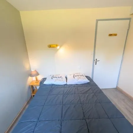 Large 200m House For 14 Guests *