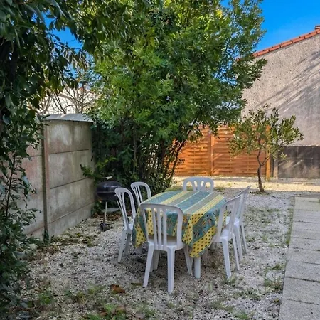 度假居 Large 200m House For 14 Guests *
